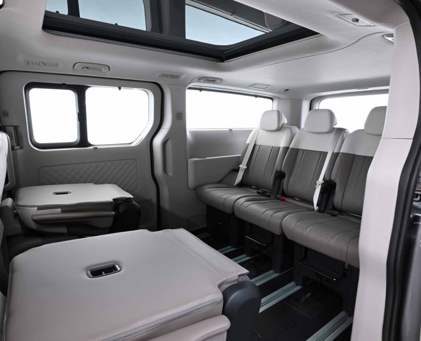 Weltpremiere Kia PV7 Passenger